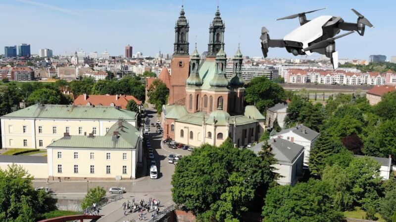 Pozna: Drone Lesson with Instructor and City Tour - What to Expect From the Experience