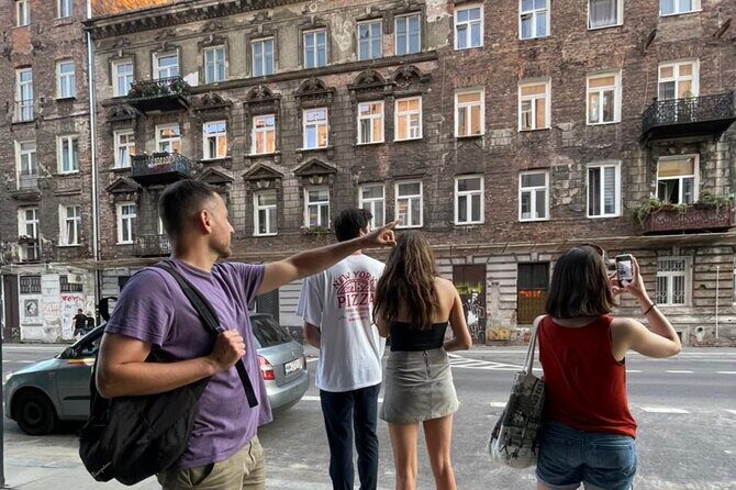 Praga District: Warsaws Hidden Gem - An In-Depth Look at the Tour Experience