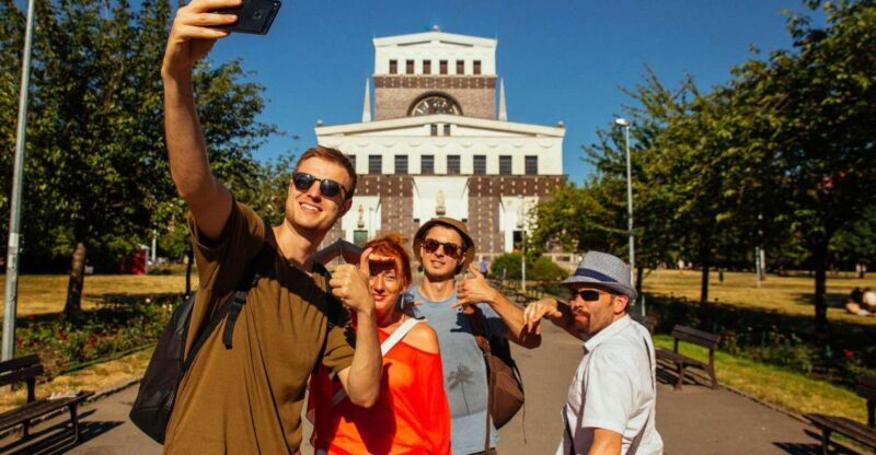 Prague: 1.5-Hour Private Kick-Start Tour with a Local - A detailed look at what this tour offers