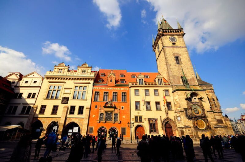 Prague: 2 hours city tour + 1 hour boat cruise - Key Points