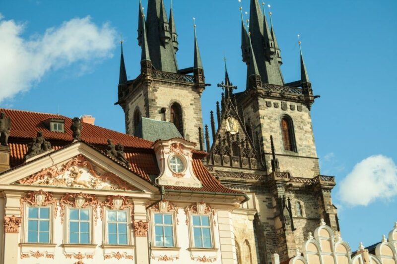 Prague: 3-Hour Old Town and Prague Castle Tour in German - The Practicalities