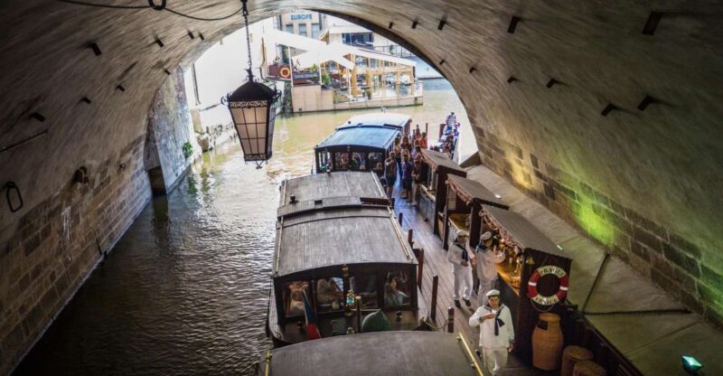 Prague: 3Hour Castle Grounds Walking Tour and River Cruise - Is This Tour Right for You?