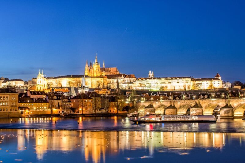 Prague: 50-Minute Sightseeing Evening Cruise - The Experience Overview