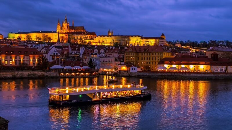 Prague: 50-Minute Sightseeing Evening Cruise - The Verdict