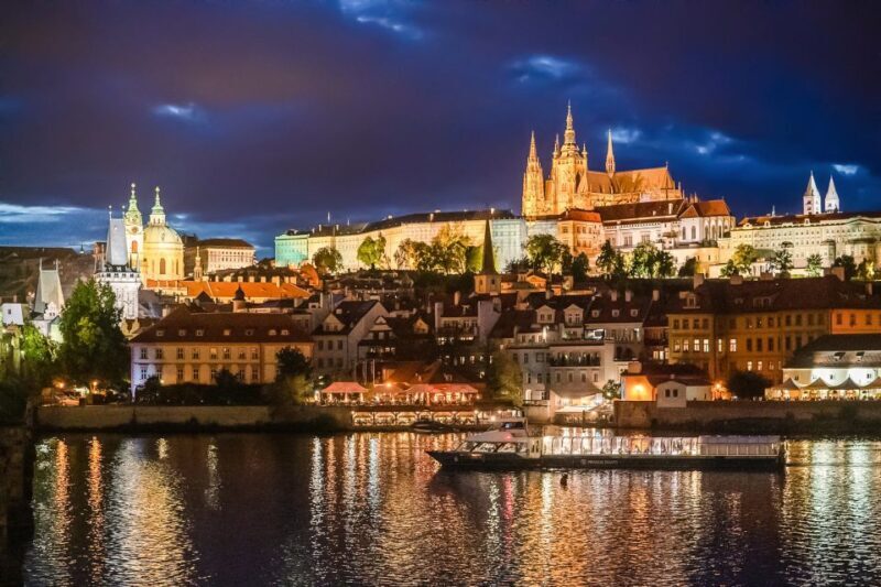 Prague: 50-Minute Sightseeing Evening Cruise - FAQ