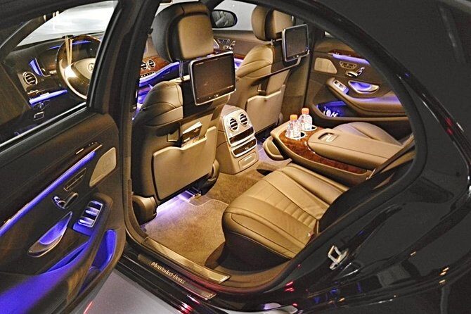 Prague airport luxury transfer by a Mercedes Benz S class - FAQ