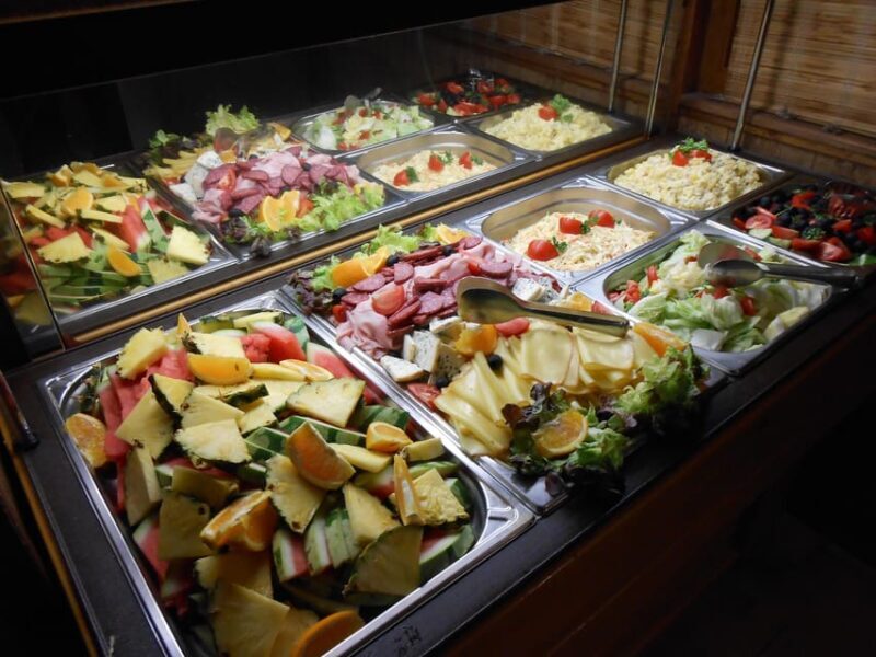 Prague At Dusk: 1-Hour Historic Boat Tour with Commentary - FAQ