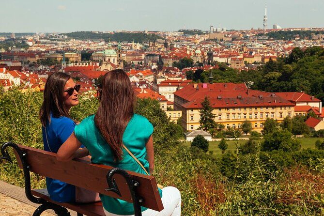 Prague Best Sightseeing Walking Tour With A Private Local Guide - What Makes This Tour Stand Out?