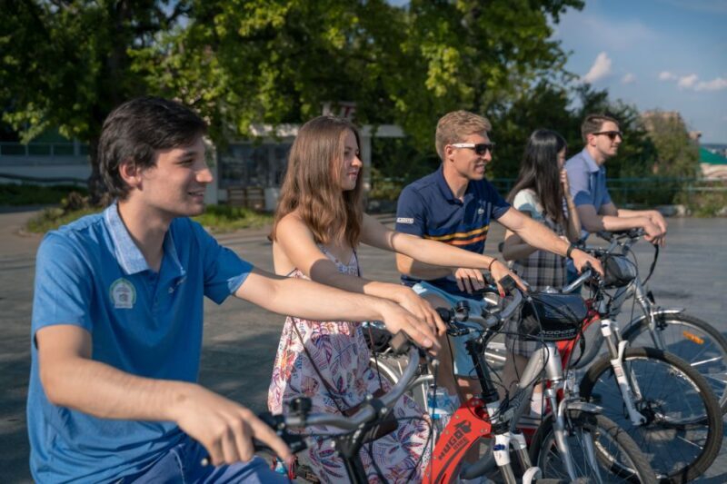 Prague: Bike or E-Bike City Tour with A Local Guide - An In-Depth Look at the Tour Experience
