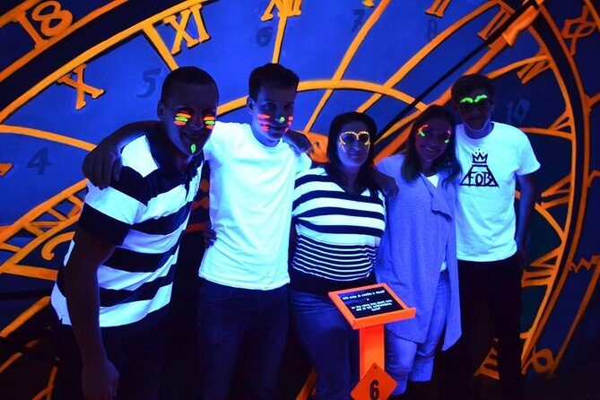Prague Black Light Mini Golf and Games Tour Including Free Drinks - Who Would Love This Tour?