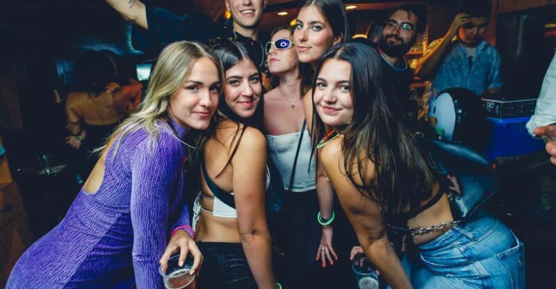 Prague: Boat Party with Unlimited Drinks & After Party Entry - Who Should Consider This Tour?