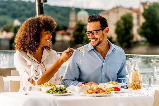 Prague Boats 2-hour Lunch Cruise - An In-Depth Look at the Prague Boats Lunch Cruise