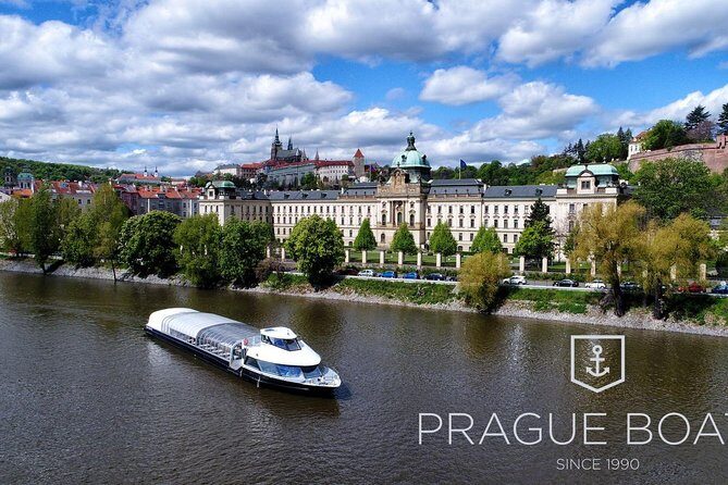 Prague Boats 2-hour Lunch Cruise - FAQ