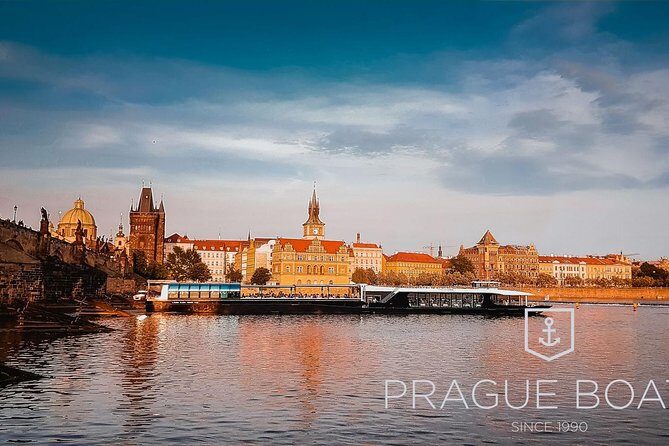 Prague Boats 3-hour Dinner Cruise - An In-Depth Look at the Prague Boats Dinner Cruise