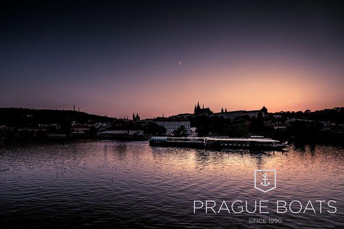 Prague Boats 3-hours Crystal Dinner Cruise - Key Points