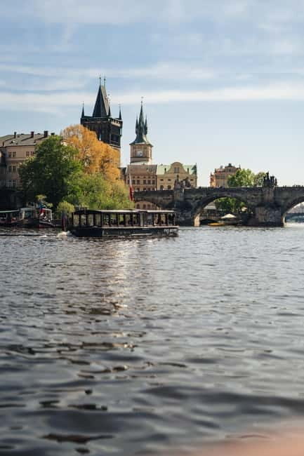Prague: Canal Cruise Around Charles Bridge - Duration and Timing