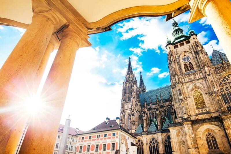 Prague Castle: 1-Hour Introduction Tour with Entry Ticket - A Detailed Look at the Prague Castle Tour Experience