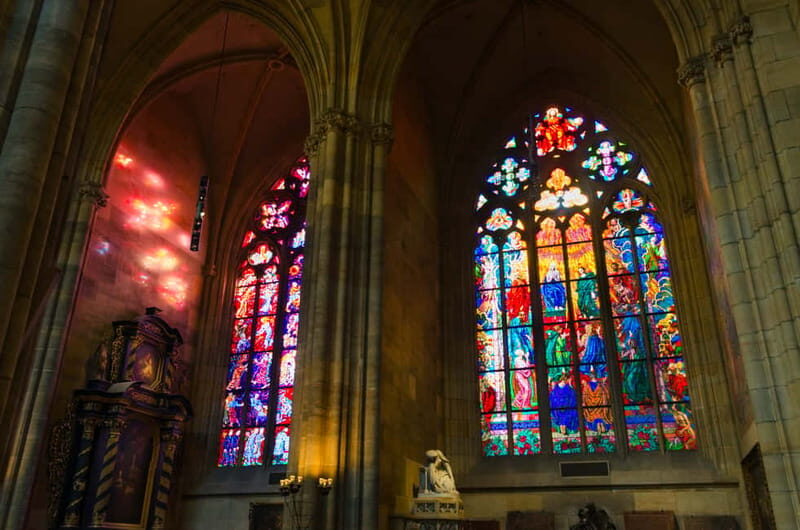 Prague Castle: 1-Hour Introduction Tour with Entry Ticket - Final Thoughts