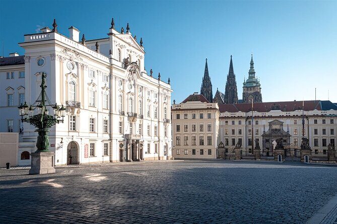 Prague Castle District Tour - FAQ