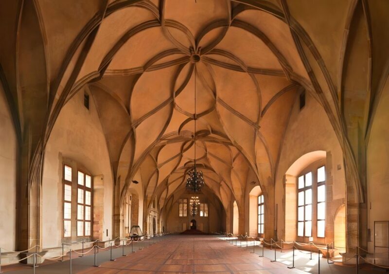 Prague Castle: Royal Palace, Cathedral, and Golden Lane Tour - Value and Pricing