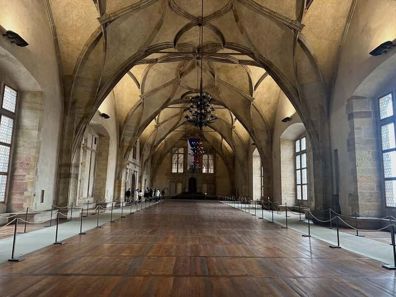 Prague Castle Ticket & Audioguide with Pick-up in GPG Office - FAQ