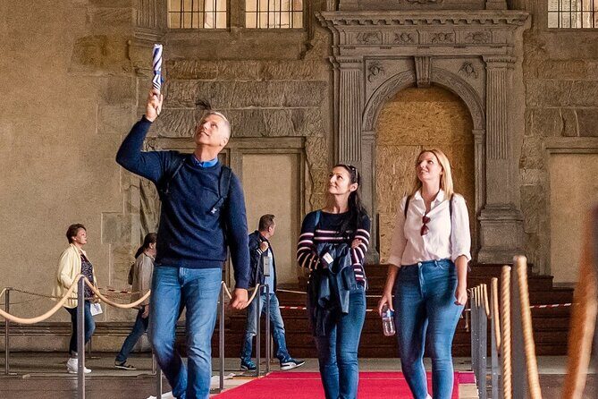 Prague Castle Tour Including Admission Ticket - 2.5 Hour - Who Should Consider This Tour?