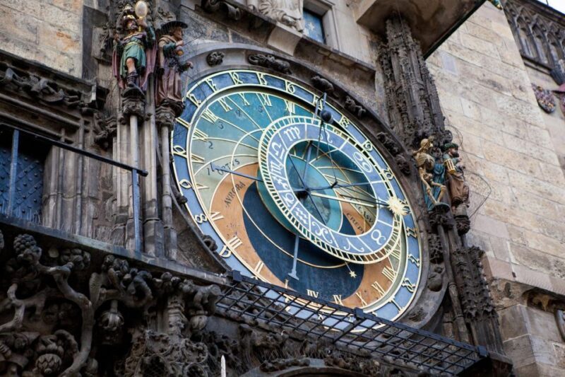 Prague City Tour with Vltava River Cruise - Key Points