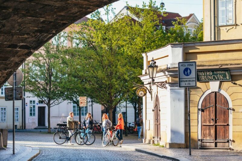 Prague: Complete Bike Tour - FAQ