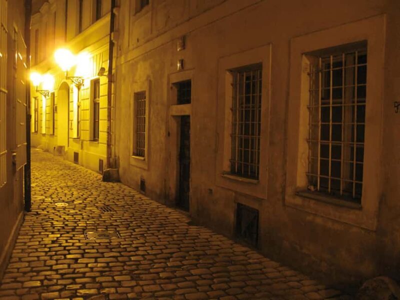 Prague: Dark Side Tour-true crime, murders, brothels & drugs - A Closer Look at the Prague Dark Side Tour