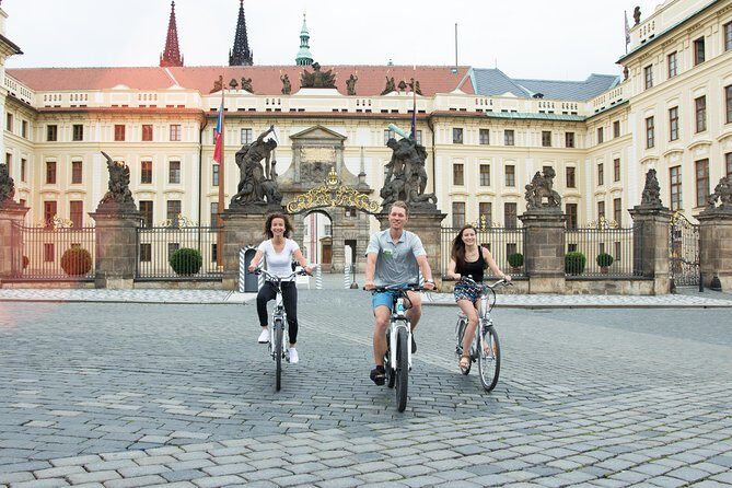 Prague E-Bike City Tour with A Local Guide - How the Prague E-Bike Tour Works