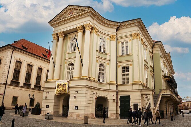 Prague Essential Tour Old Town and Jewish Quarter - Who Will Love This Tour?