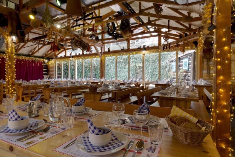 Prague: Evening Folklore Garden Party with Traditional Menu - What to Expect from the Experience