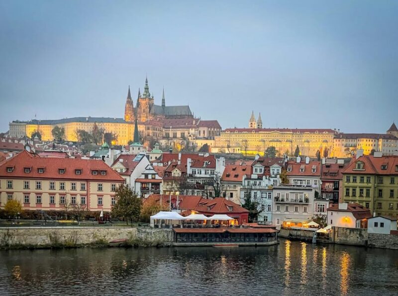 Prague Food and Sightseeing tour - 8 hours Private trip - Key Points
