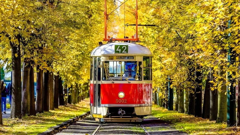 Prague: Full-Day Guided Tour of Prague in a Small-Group - Who Should Consider This Tour?