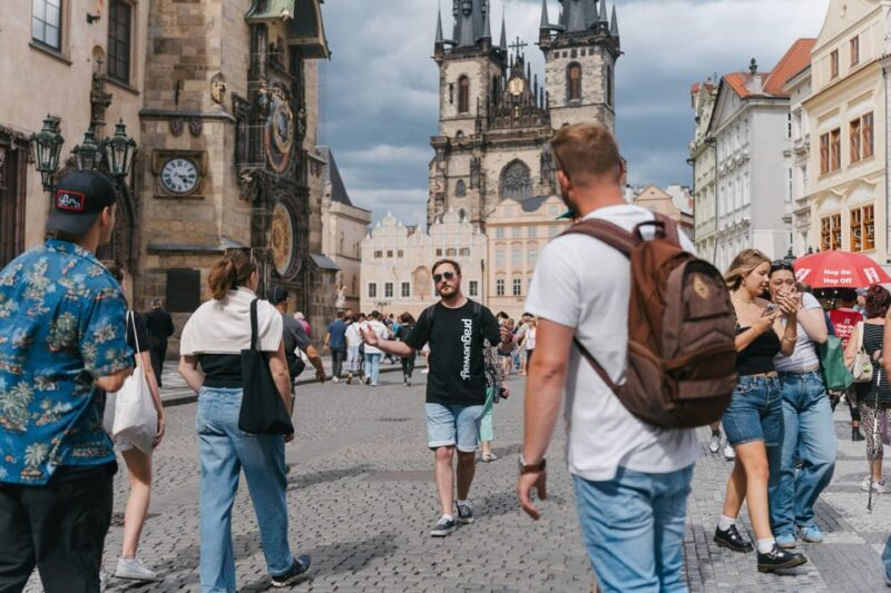 Prague: Full-Day Old Town, River Cruise & Prague Castle Tour - Key Points