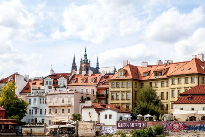 Prague: Full-Day Sightseeing Tour with Cruise and Lunch - The Sum Up