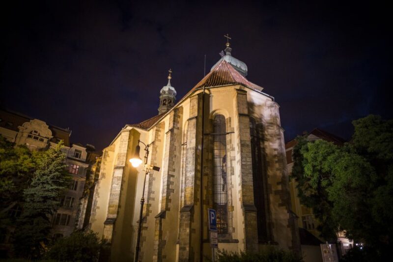 Prague: Ghosts and Legends of the Old Town Evening Tour - Key Points