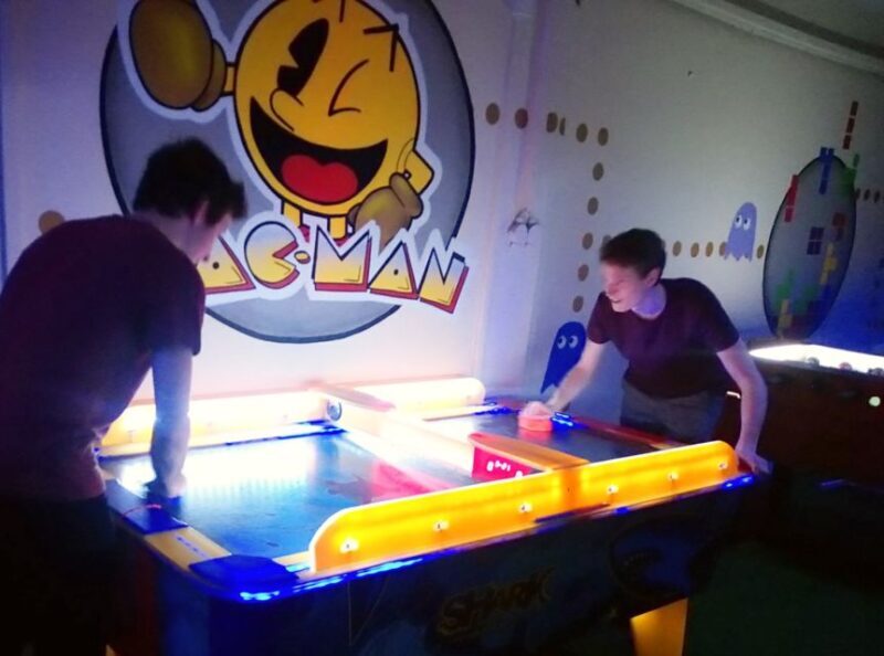 Prague: Glow Golf Mini Golf Game by UV Light - Who Will Love This?