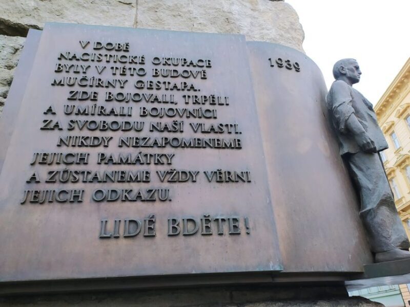 Prague: Historical Walking Tour with Focus on World War 2 - FAQ