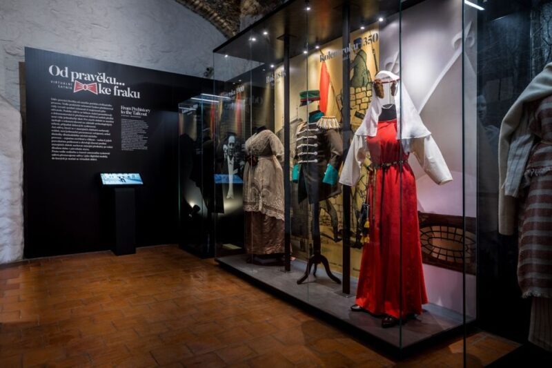 Prague: House at the Golden Ring Entry Ticket - Key Points