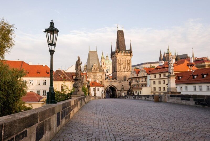 Prague Hradcany Castle, St Vitus Cathedral Tour with Tickets - Practical Tips for Visitors