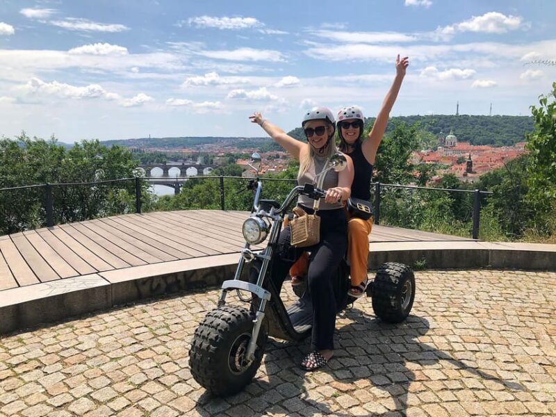 Prague: Incredible Tricycle Tour Prague sights & Viewpoints - Exploring Prague on a Tricycle: A Close-Up