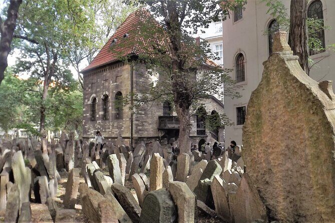 Prague Jewish Town Admission Ticket & Optional Audio Guide - Exploring Prague’s Jewish Heritage: What to Expect from This Tour