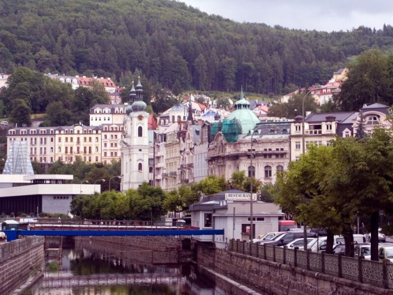 Prague: Karlovy Vary Tour with Lunch and Moser Museum Visit - Overview of the Tour Experience