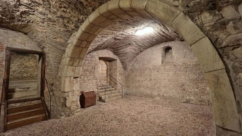 Prague: Medieval Underground Guided Tour - Exploring Prague’s Hidden Depths: A Closer Look at the Tour