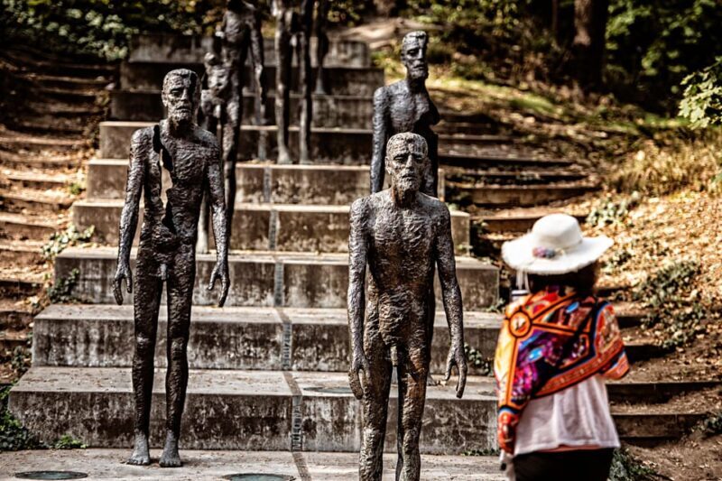 Prague: Modern Architecture and Design Guided Tour - FAQs