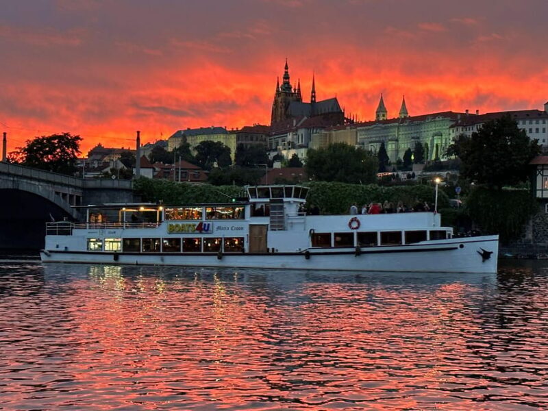 Prague: New Year's Eve Cruise through Midnight - An In-Depth Look at the Prague New Year’s Eve Cruise