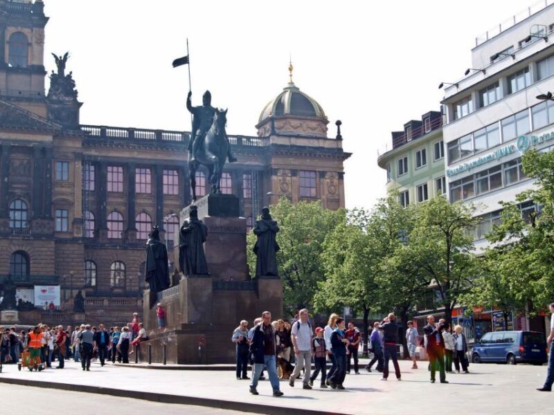 Prague: Old, New, and Jewish Towns Guided Walking Tour - Key Points