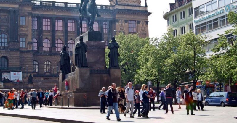 Prague: Old, New, and Jewish Towns Guided Walking Tour - Who Should Take This Tour?