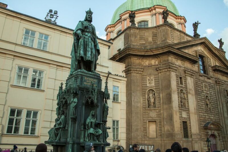 Prague: Old Town and Jewish Quarter Guided Tour in German - Who Will Appreciate This Tour?